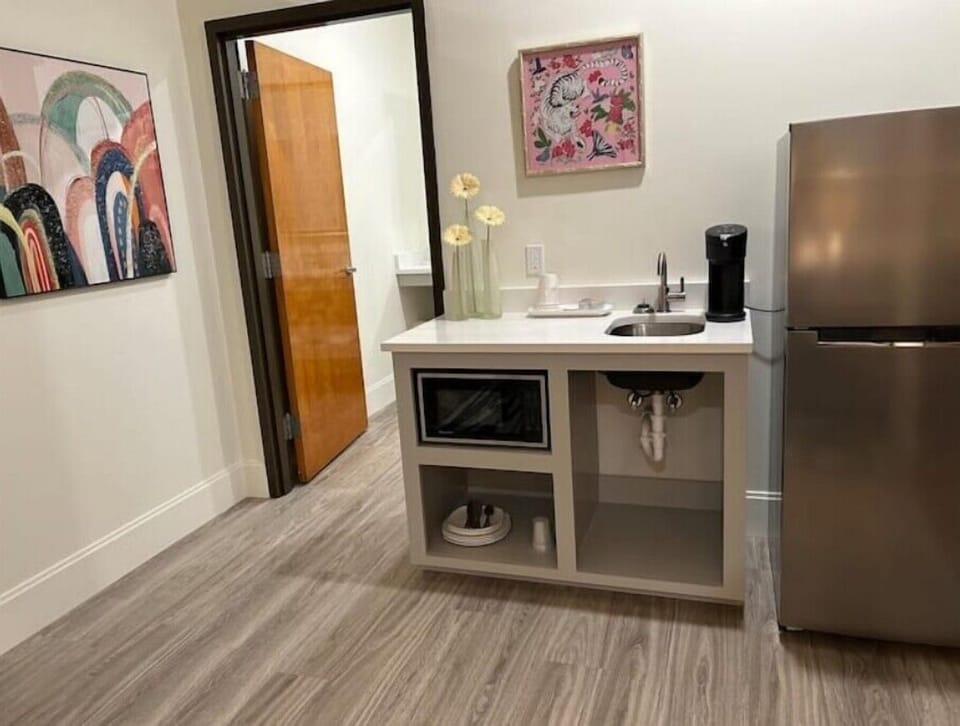 Kitchenette 