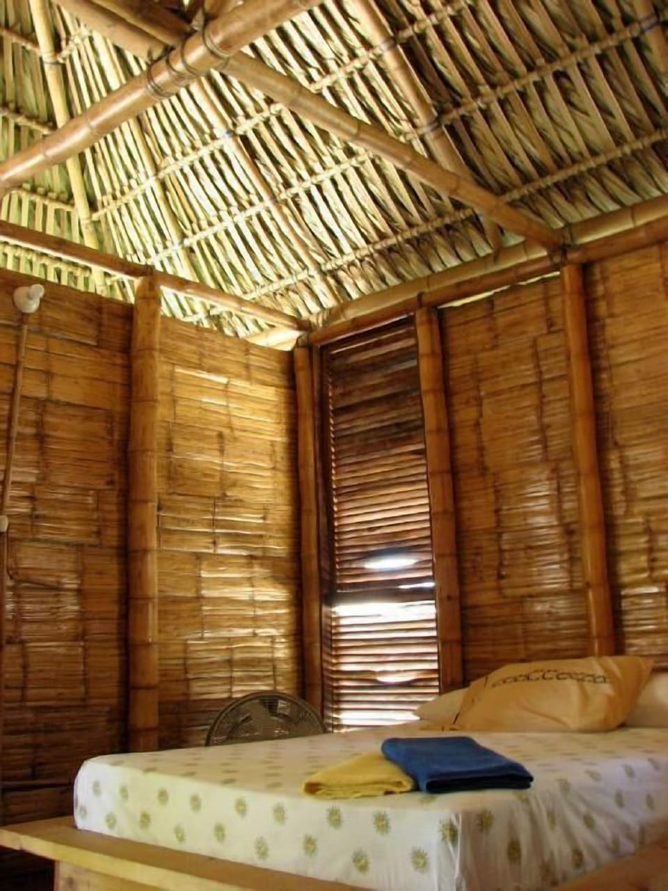 Cabin, 1 Bedroom, Ocean View, Beachfront | Bed sheets