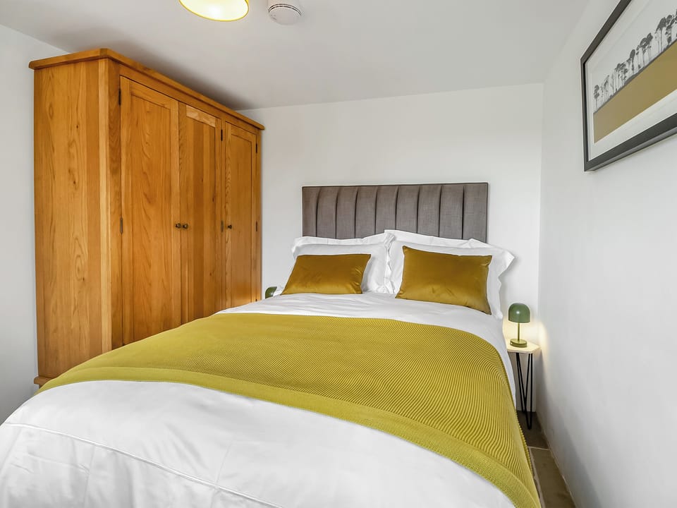 Double bedroom | Waveney Valley View, Aldeby, near Beccles