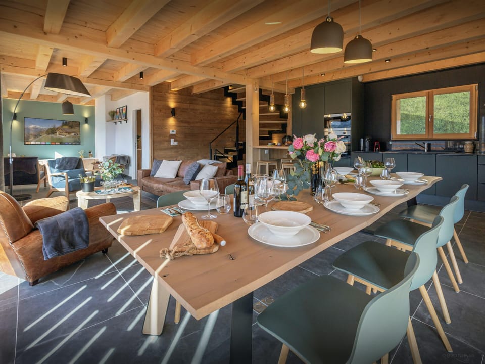 Dining/Kitchen/Lounge