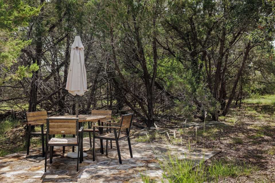 Fantastic Outdoor Dining Option