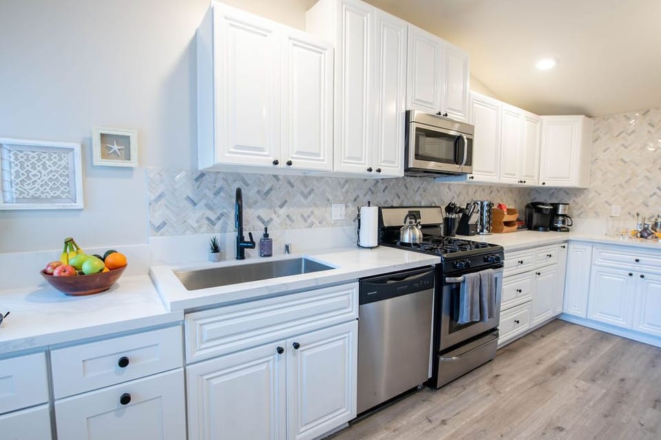 Create culinary delights in our fully-equipped kitchen. Cook up a storm and enjoy dining experiences at home.