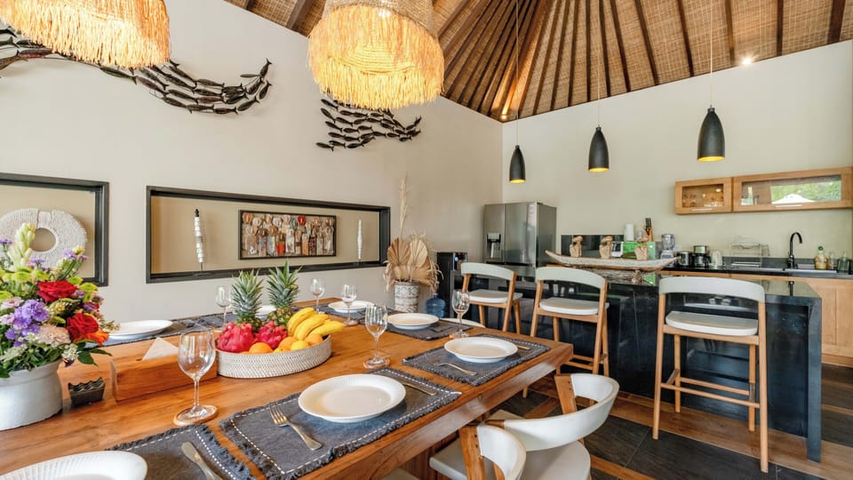 Villa | Dining room