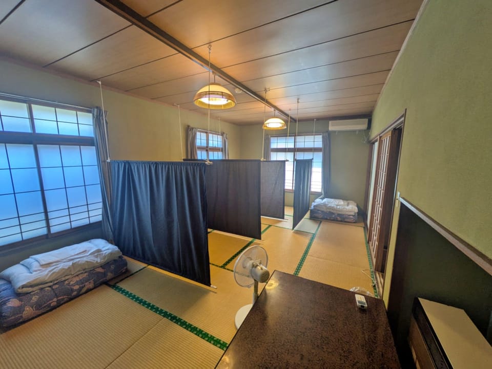 Japanese-style Men's dormitory, Non Smoking | Bed sheets