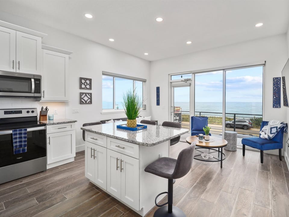 Open-concept living with stunning ocean views (B unit)