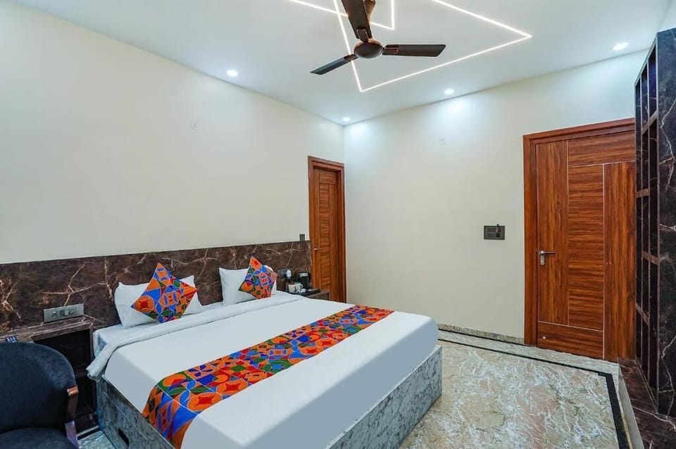 Deluxe Room | 1 bedroom, free WiFi