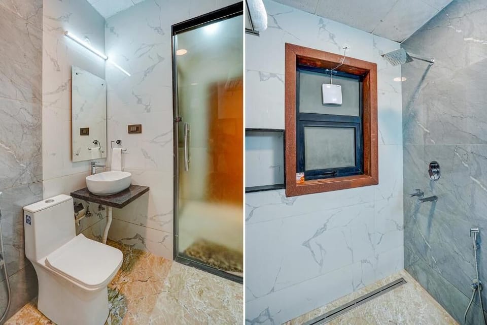 Deluxe Room | Bathroom