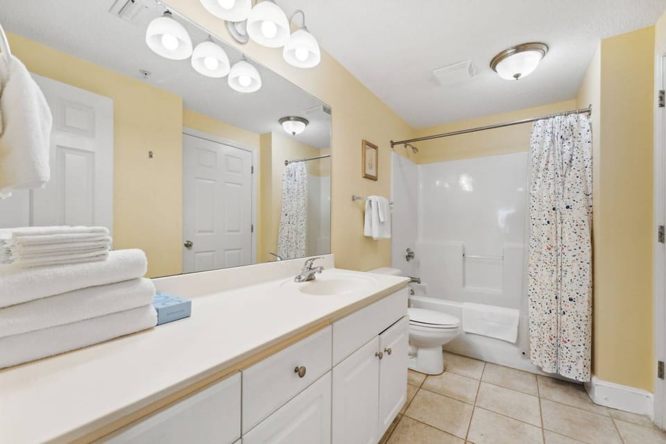 2nd Bathroom