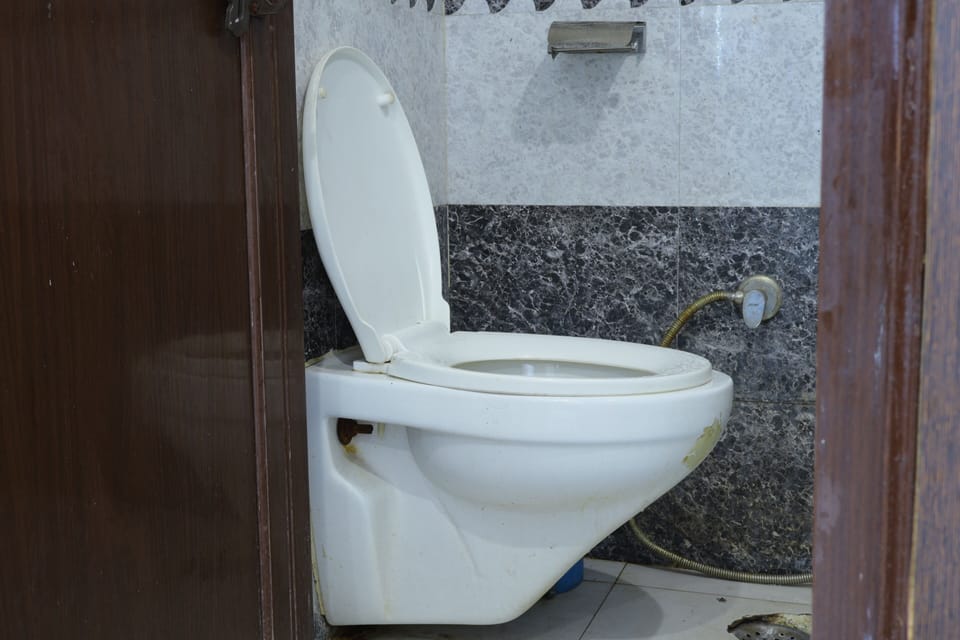 Standard Room | Bathroom | Free toiletries