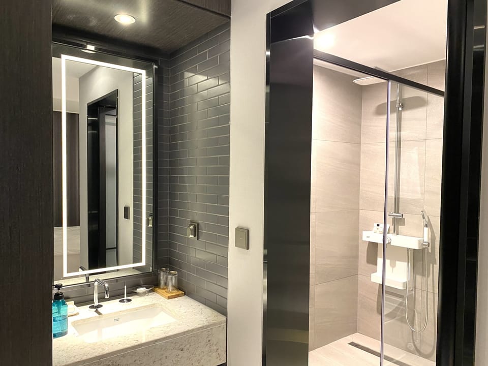 Spring water tub, designer toiletries, hair dryer, bathrobes
