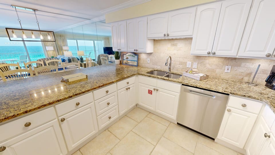 Condo, 2 Bedrooms | Private kitchen | Coffee/tea maker, fridge, oven, toaster
