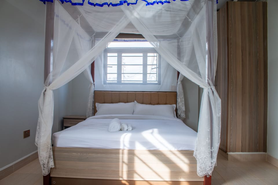 Deluxe Studio, Resort View | Premium bedding, Select Comfort beds, desk, laptop workspace