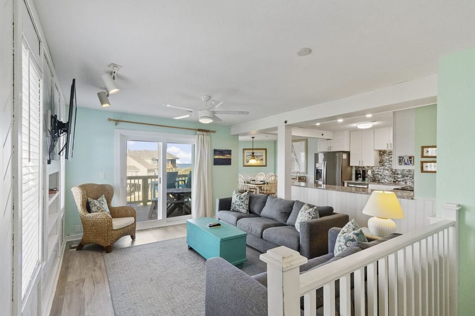 Top Level Living Area