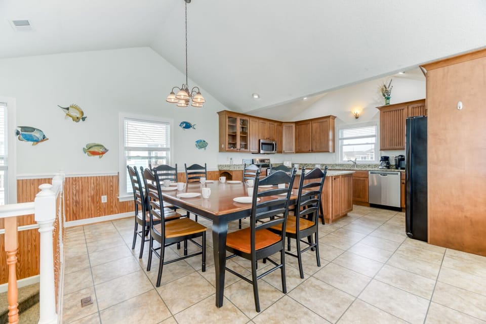 Top Level Dining Area