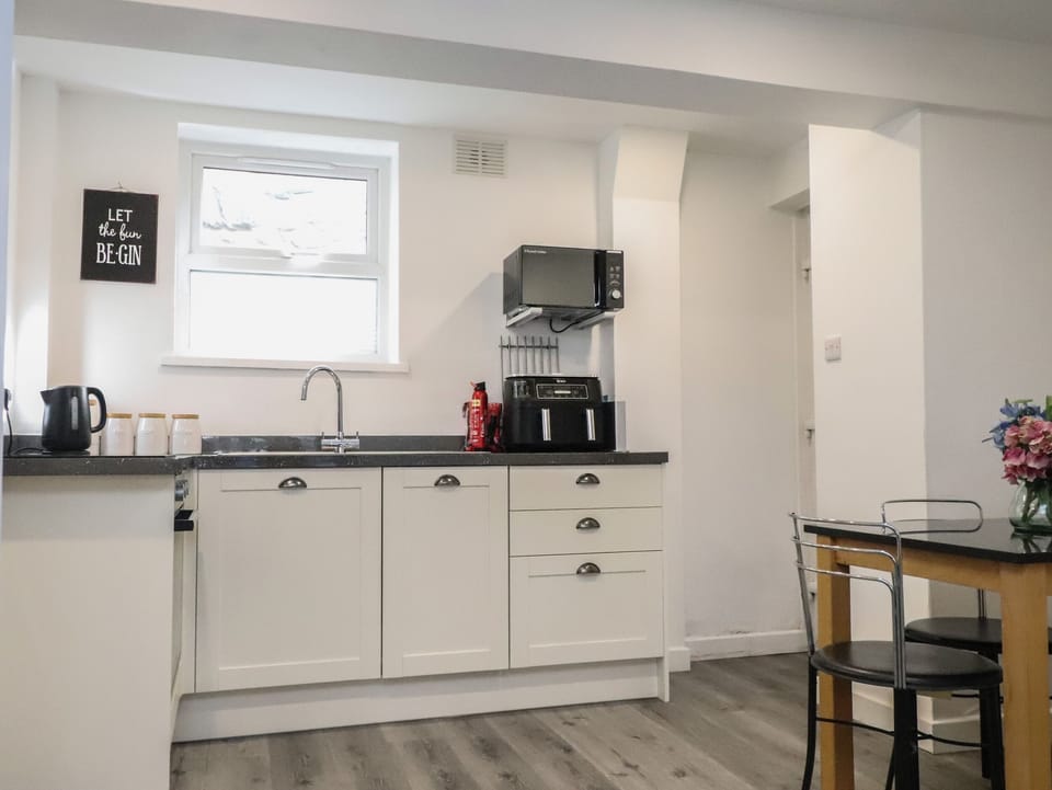 Fridge, dishwasher, electric kettle, toaster