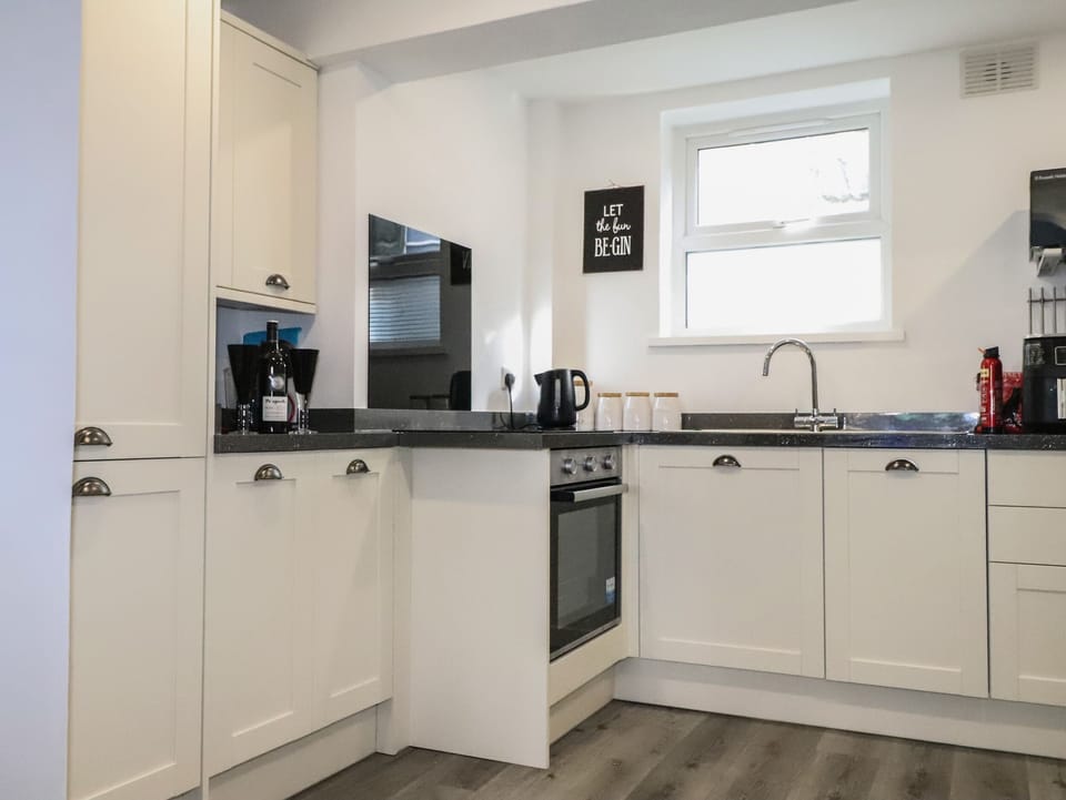 Fridge, dishwasher, electric kettle, toaster