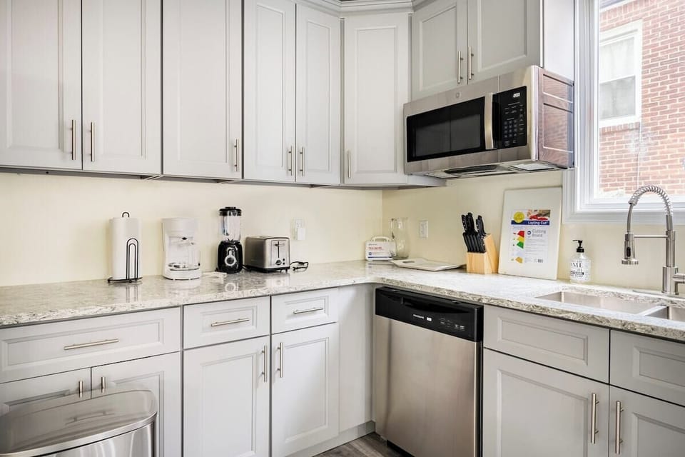 Modern and well-equipped kitchen, designed for your culinary enjoyment