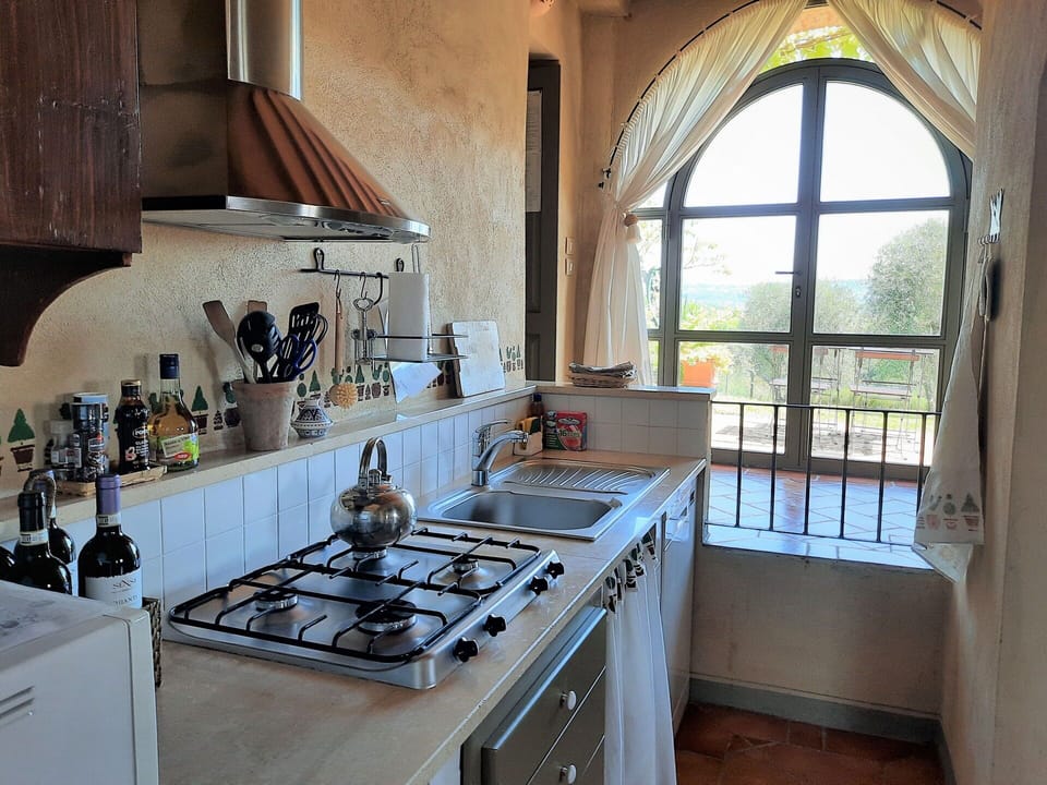 Kitchen, Scenic View