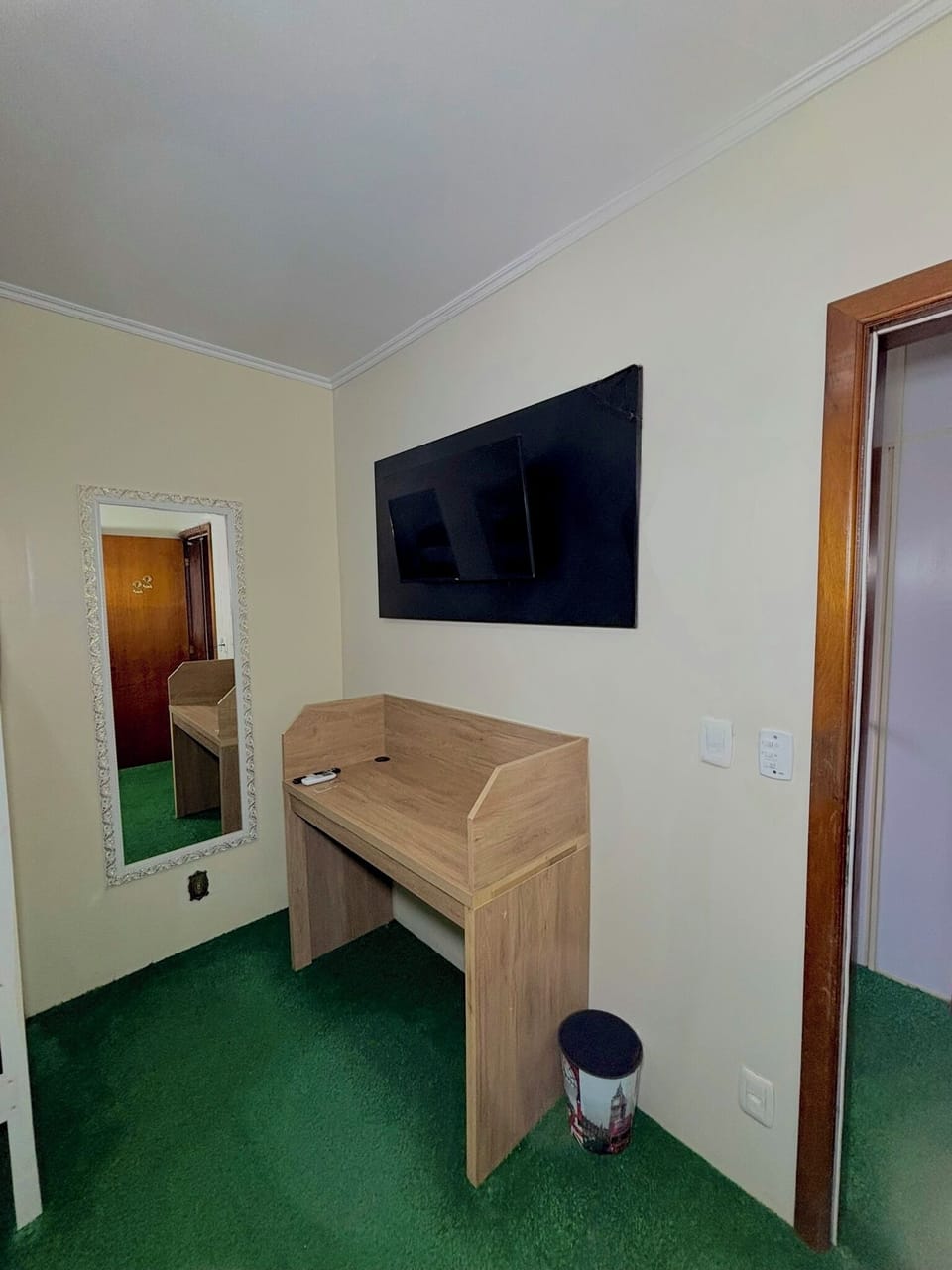 Family Quadruple Room | Desk, free WiFi