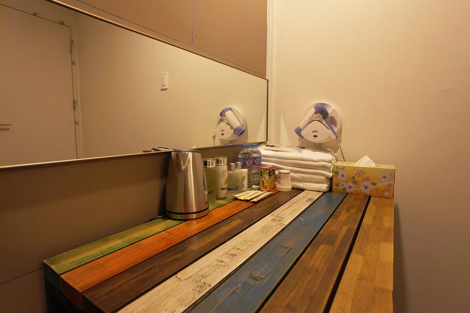 Room amenity