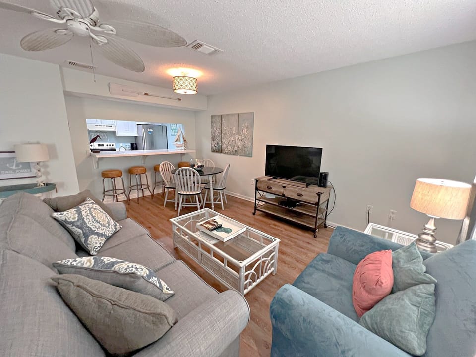 Condo, Multiple Beds, Patio, Ocean View (Gulf View 14) | Living area