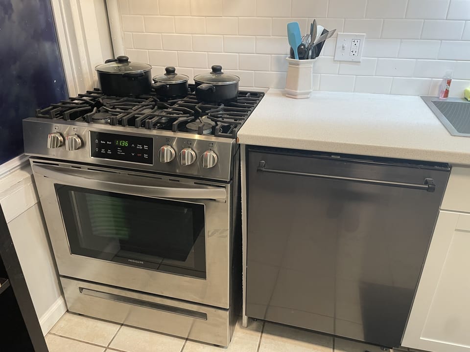 Six burner gas stove  and dishwasher.
