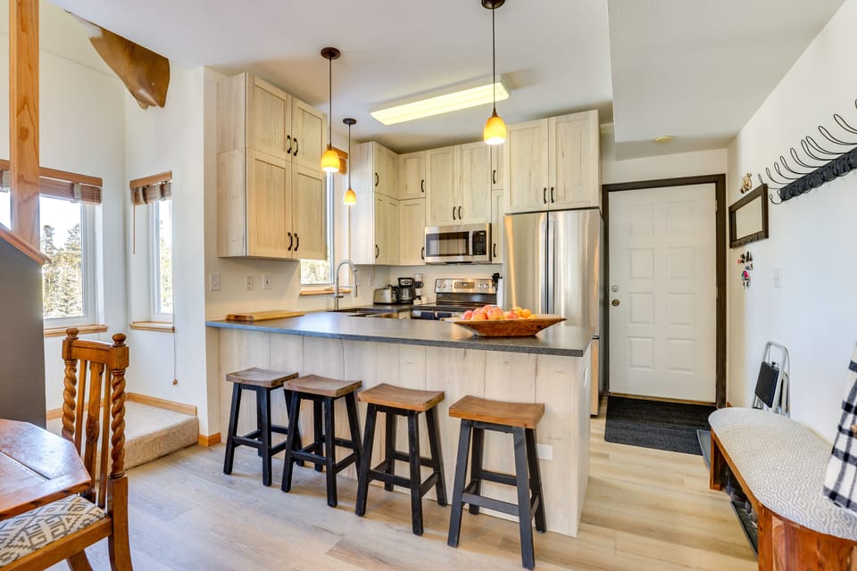 Kitchen | Cooking Basics | Dishwasher | 1st Floor