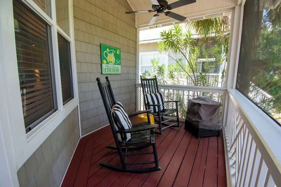 Screened In Porch