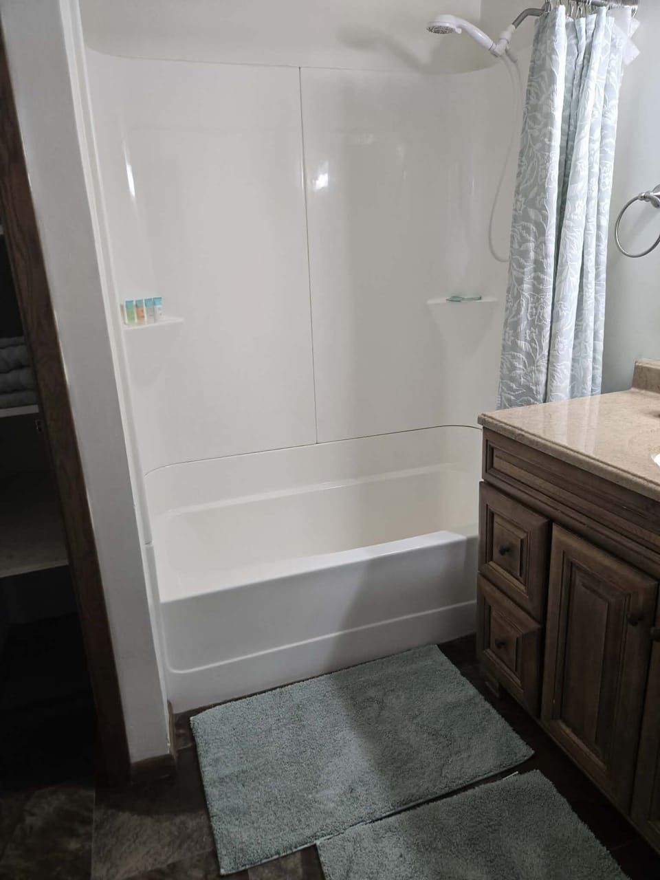 Apartment, Private Bathroom (Two Bedroom) | Bathroom