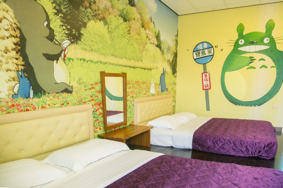 Quadruple Room | Desk, soundproofing, rollaway beds, free WiFi