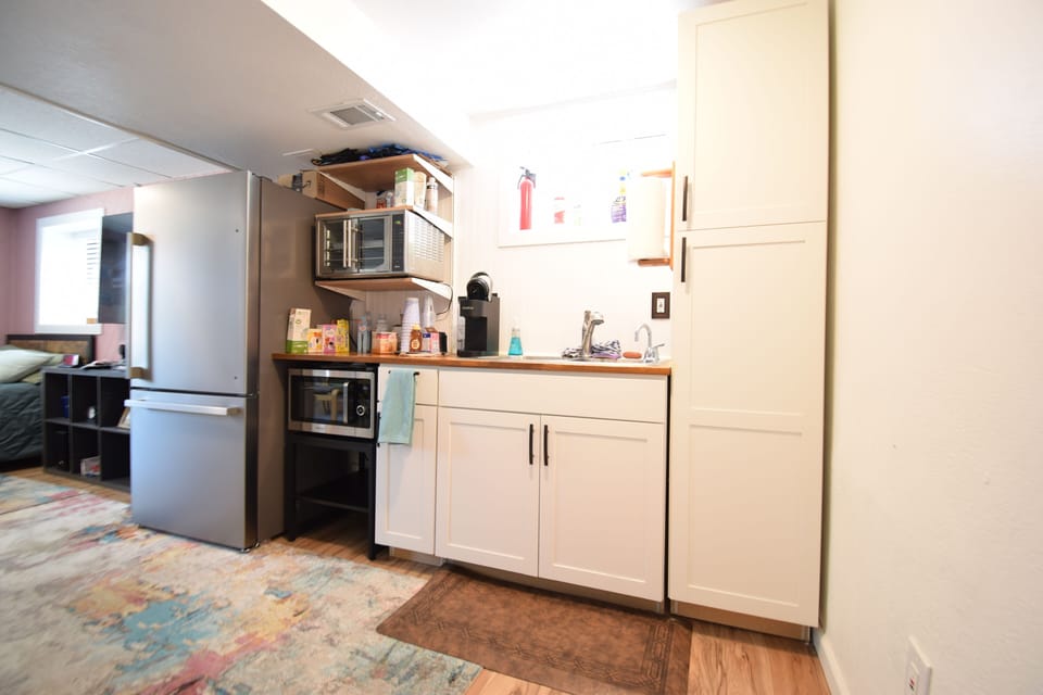 Kitchenette. Plenty of storage space.