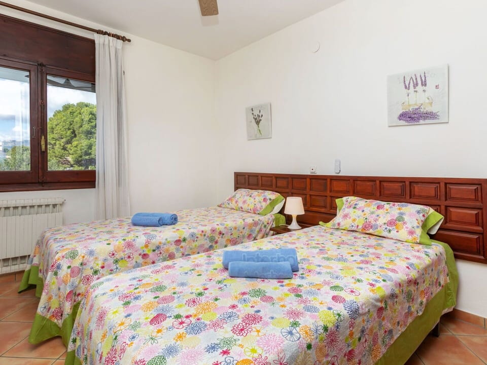 Property, Furniture, Window, Azure, Building, Textile, Interior Design, Comfort, Floor, Flooring