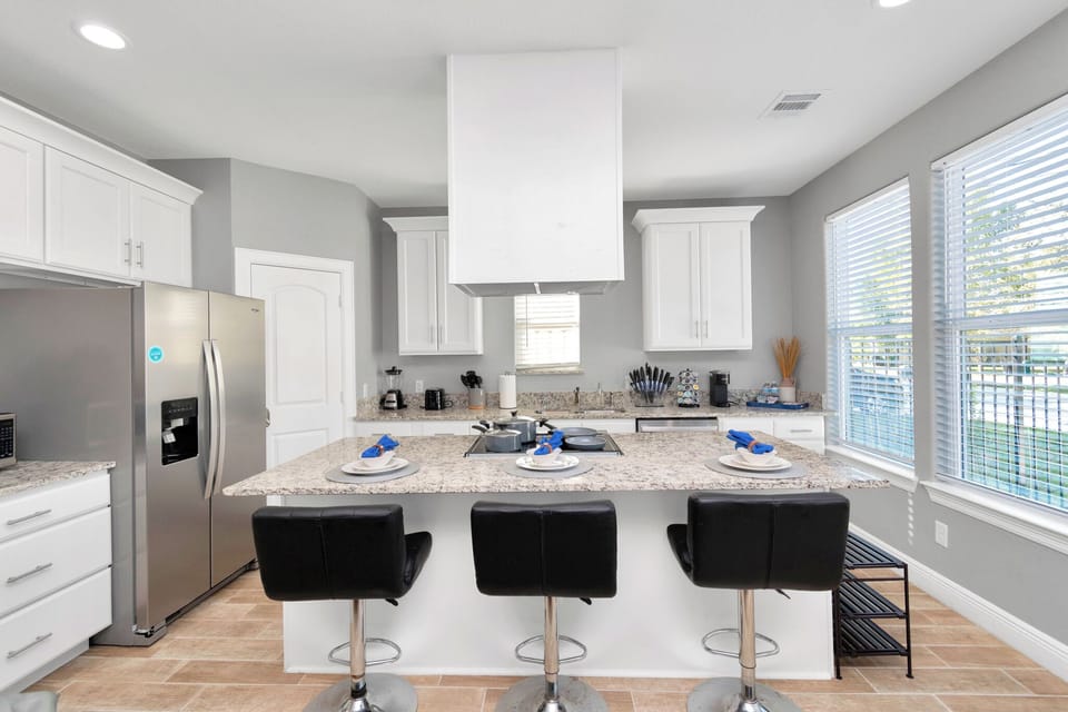 Kitchen Fully Stock (2)