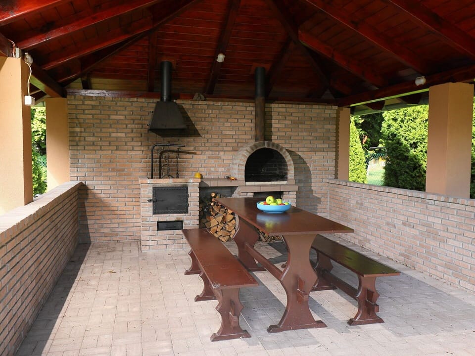Table, Wood, Building, Interior Design, Outdoor Furniture, Beam, Shade, Cottage, Leisure, Hardwood