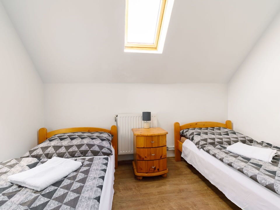 Furniture, Property, Comfort, Wood, Interior Design, Flooring, Architecture, House, Floor