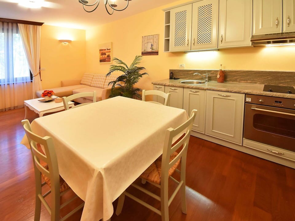 Furniture, Property, Cabinetry, Countertop, Sink, Building, Kitchen Sink, Wood, Lighting, Interior Design