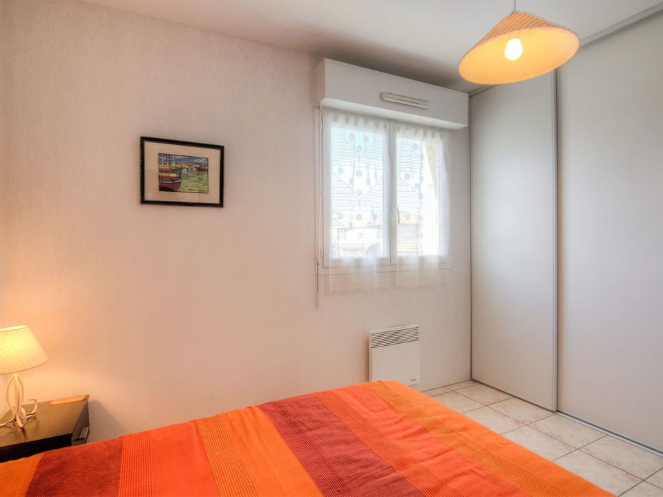 Property, Light, Window, Comfort, Building, Wood, Lighting, Orange, Interior Design