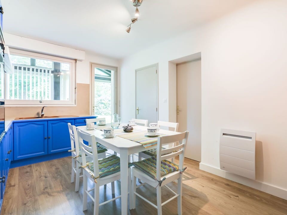 Cabinetry, Furniture, Kitchen Sink, Countertop, Property, Sink, Window, Tap, Blue, Table