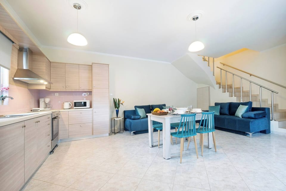 Apartment, 2 Bedrooms, Balcony, Garden View | Interior