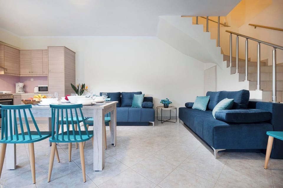 Apartment, 2 Bedrooms, Balcony, Garden View | Interior
