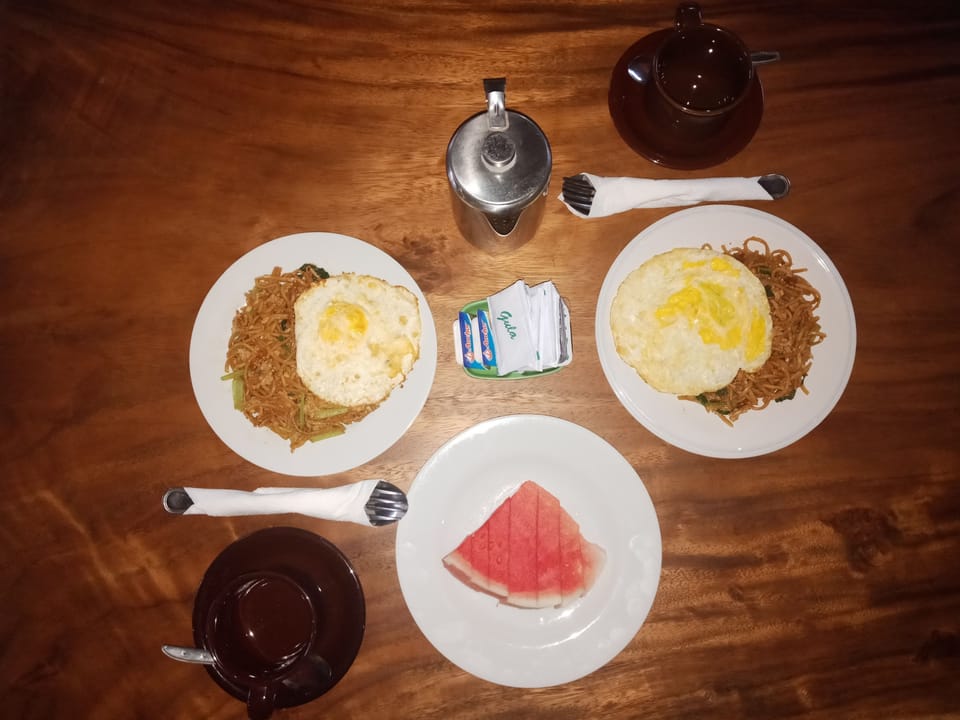 Daily continental breakfast for a fee