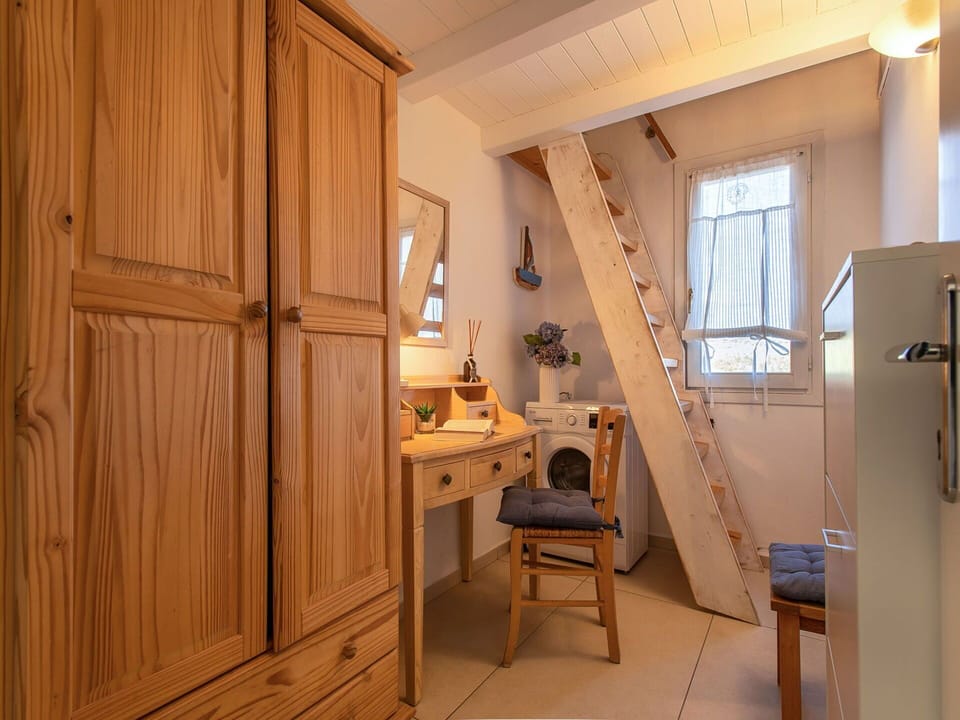 Building, Cabinetry, Furniture, Window, Chair, Table, Wood, Drawer, Chest Of Drawers, Interior Design