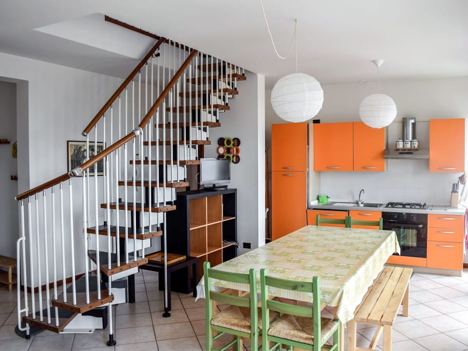 Property, Furniture, Table, Wood, Interior Design, Shelving, Building, House, Chair, Flooring