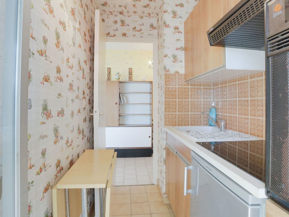 Cabinetry, Sink, Building, Wood, Countertop, Interior Design, Tap, Floor, Plumbing Fixture, Wall