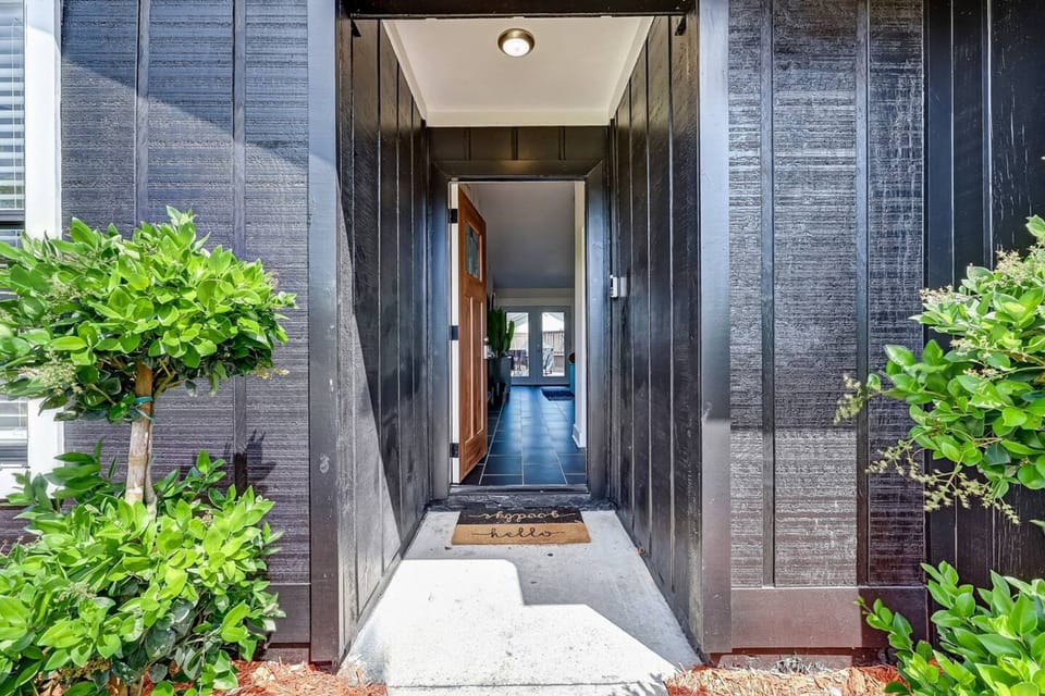 House, Accessible | 3 bedrooms, desk
