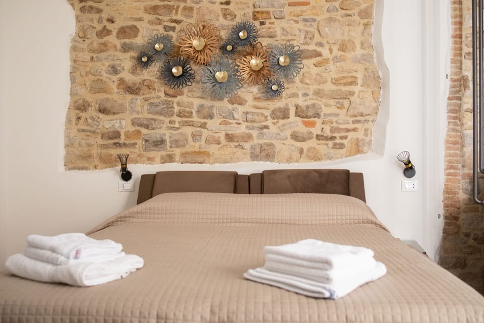 Deluxe Studio | Free minibar, desk, free WiFi