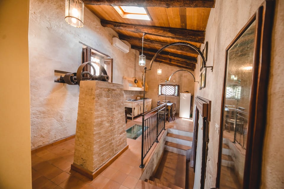 Superior Apartment, 2 Bedrooms, Non Smoking, Courtyard View | Private kitchenette | Fridge, stovetop, cookware/dishes/utensils
