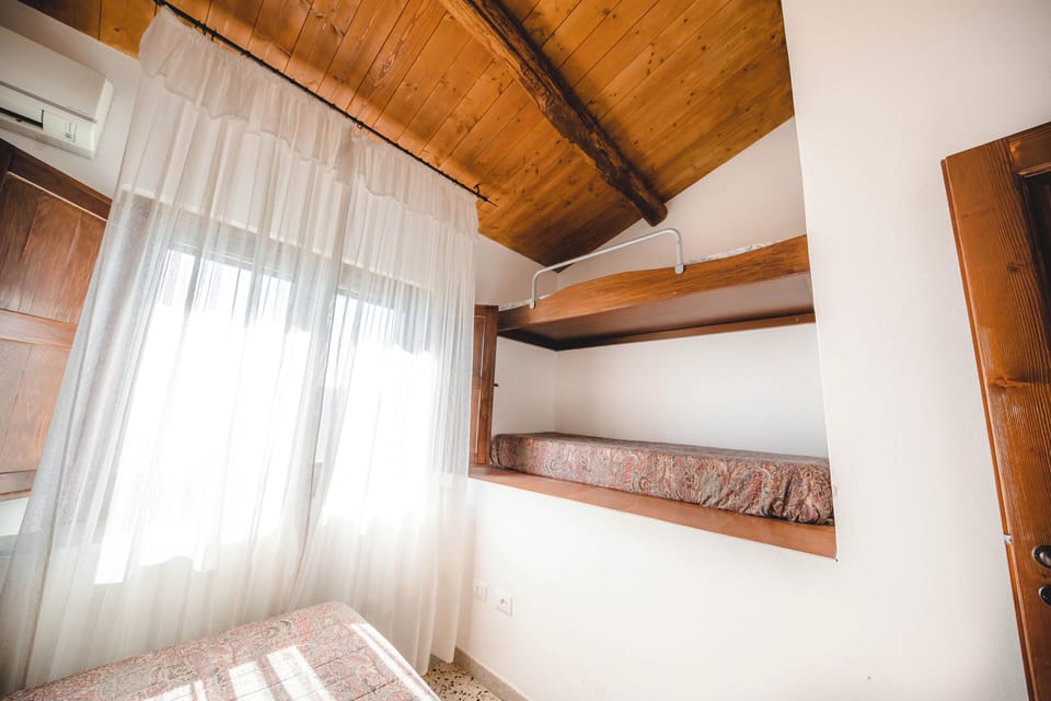 Apartment, 2 Bedrooms | Desk, cribs/infant beds, free WiFi, bed sheets