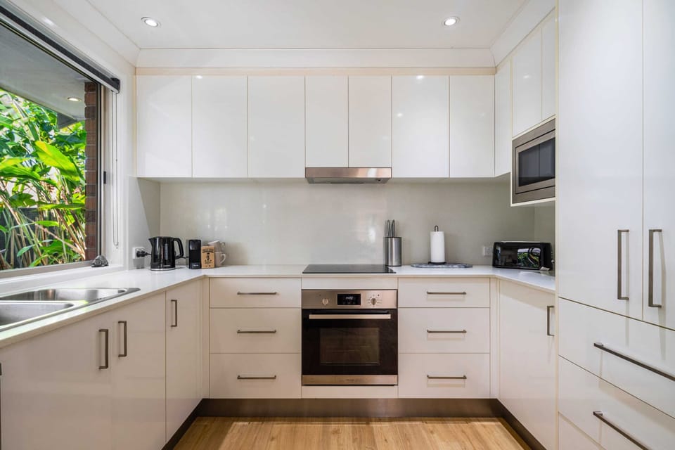Make the most of this fully equipped kitchen on your holiday