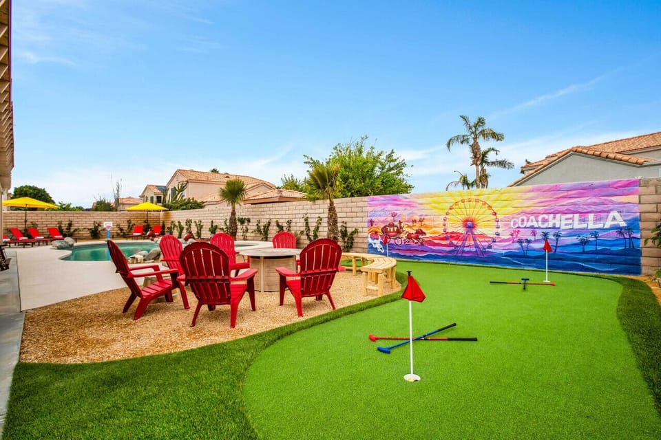 3 hole Putting Green